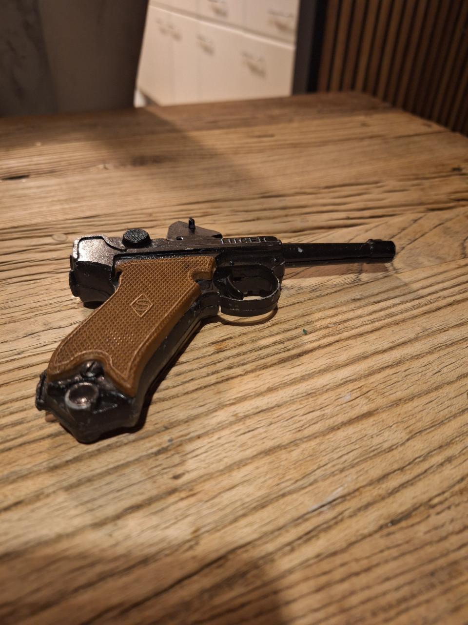 Luger P08 vintage replica