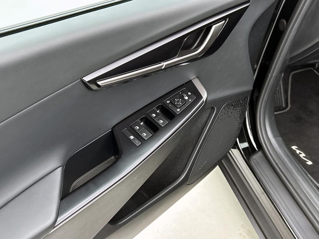 Kia Ev6 light edition 63 kwh | 10 jaar garantie | navigatie | applecarplay 