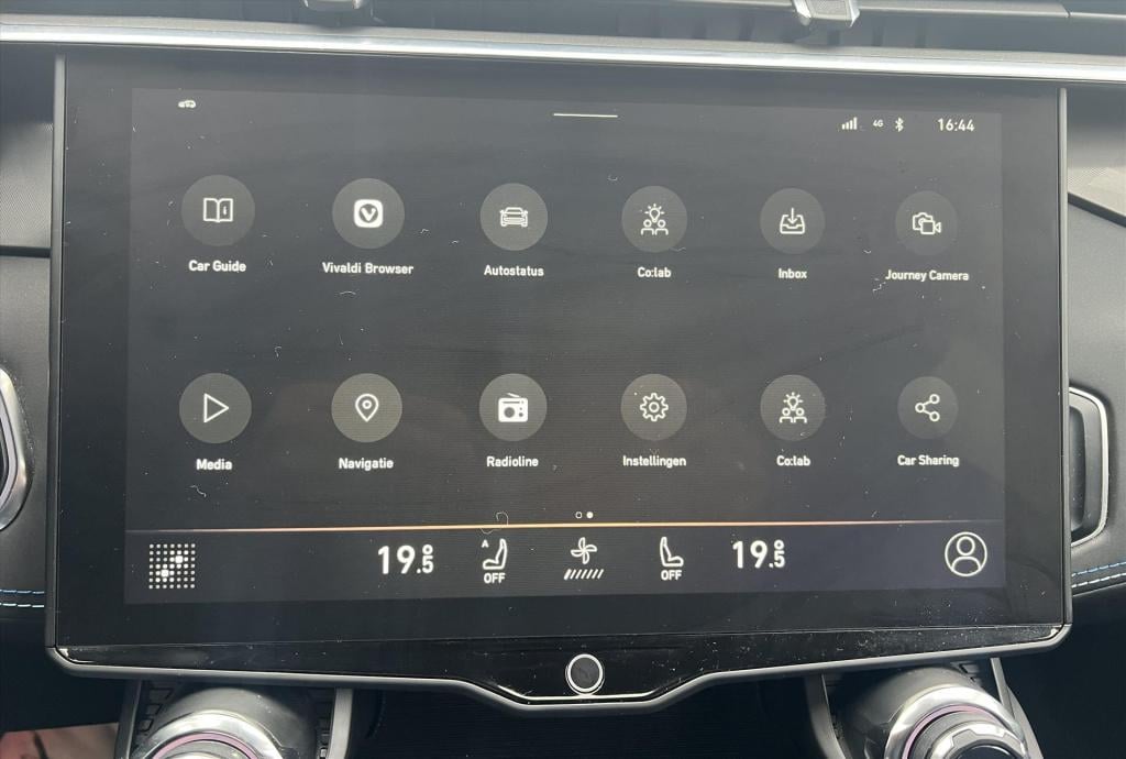 Lynk & Co 01 1.5 261pk phev 7dcth , panodak , adaptive cc , carplay