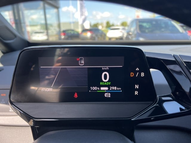Volkswagen Id.3 45kwh 150pk pure , stoel en stuurverwarming