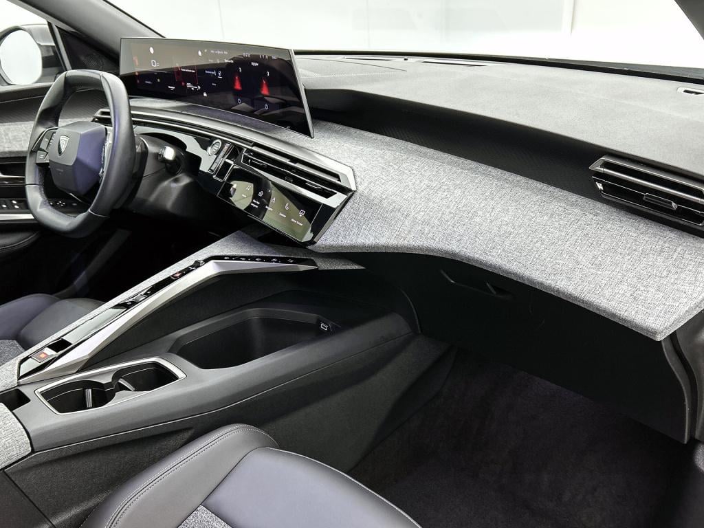 Peugeot 5008 hybrid 145 pk automaat allure | rijkalar | agr-stoelen | 360 c