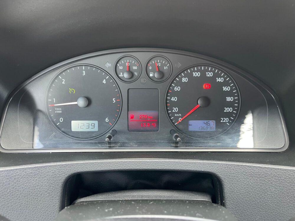 Volkswagen Transporter 2.5 TDi Camper