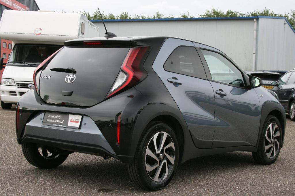Toyota Aygo x 1.0 vvt-i s-cvt envy