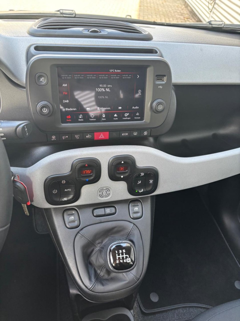 Fiat Panda 1.0 hybrid cross