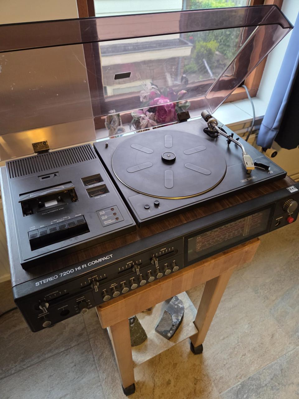 ITT Stereo 7200 HiFi Compact