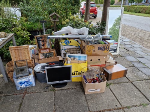 Rommelmarkt spullen