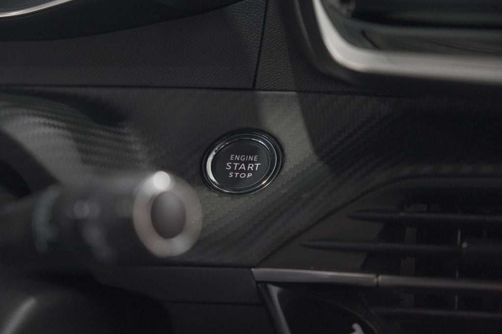Peugeot 2008 puretech 130 eat8 gt | 360 camera | adaptieve cruise control |