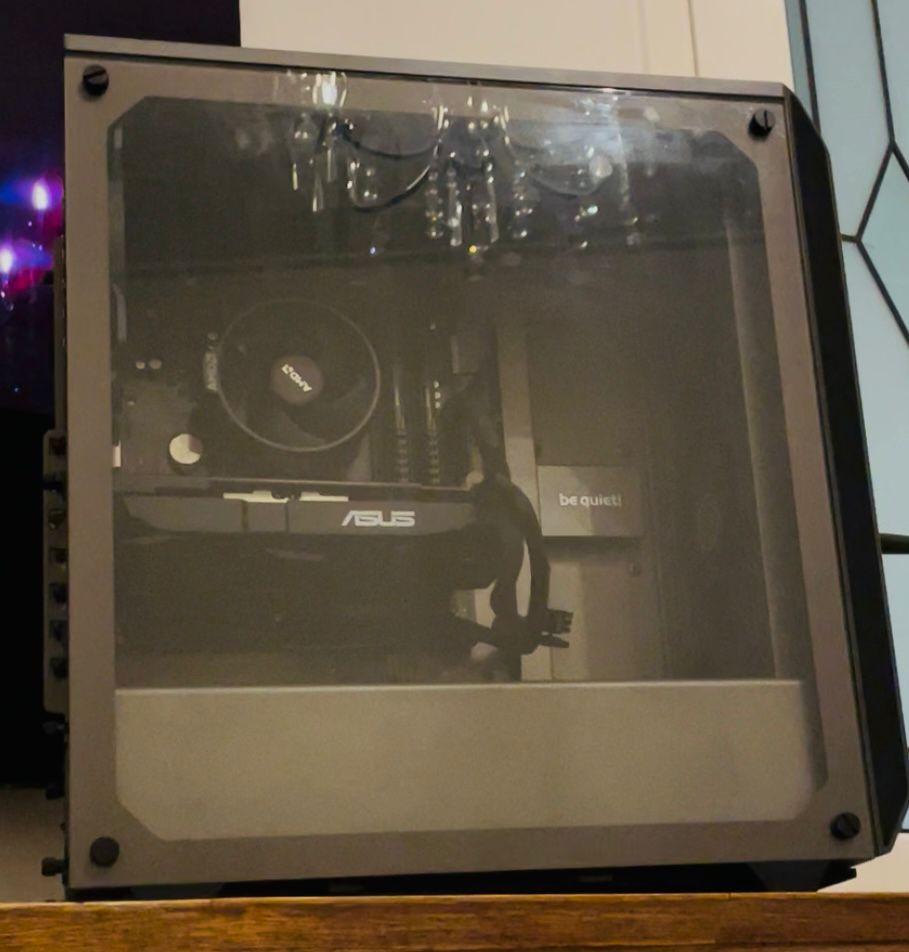 Gaming PC - Ryzen 5 2600, RX 580 8GB, 16GB RAM, 512 SSD