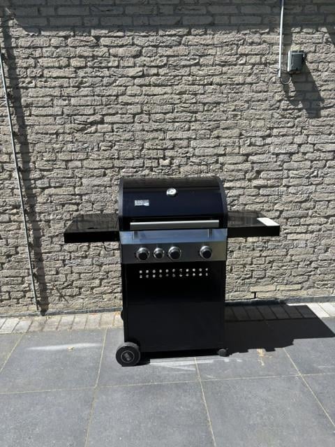 GASBARBECUE zo goed als nieuw!