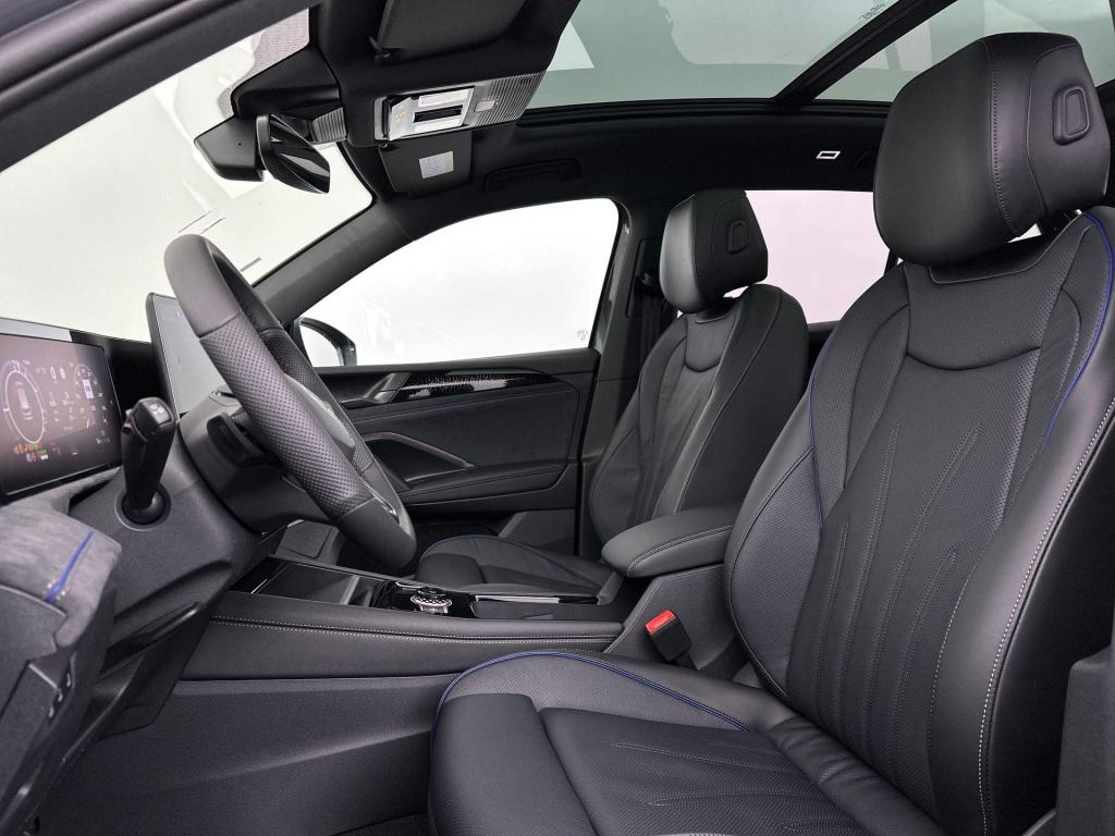 Volkswagen Tiguan r-line edition 272 plug in hybride black style pakket