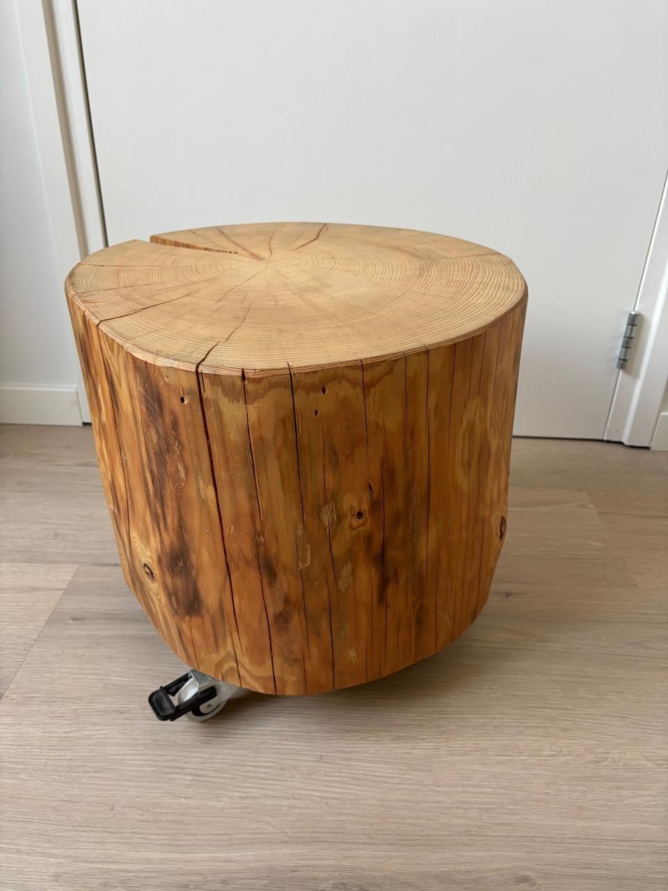 Houten boomstam bijzettafel