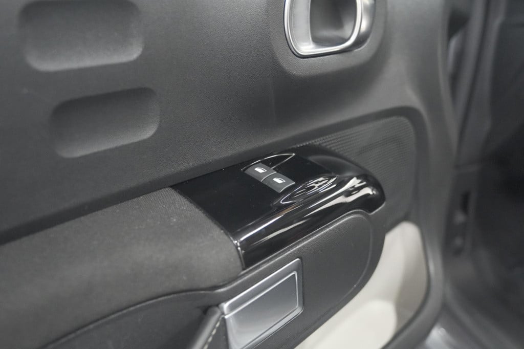 Citroen C3 puretech 110 eat6 max | parkeersensoren | apple carplay | 16 inc