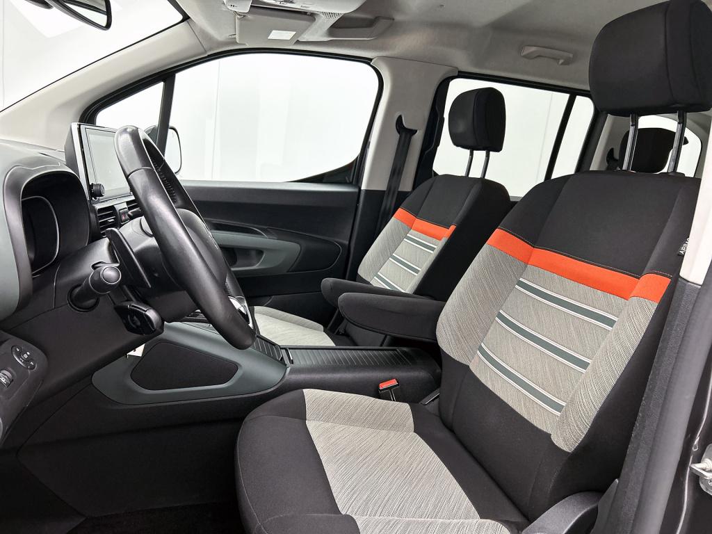 Citroen Berlingo 130 pk automaat xtr | rijklaar | adaptive cruise | trekhaa