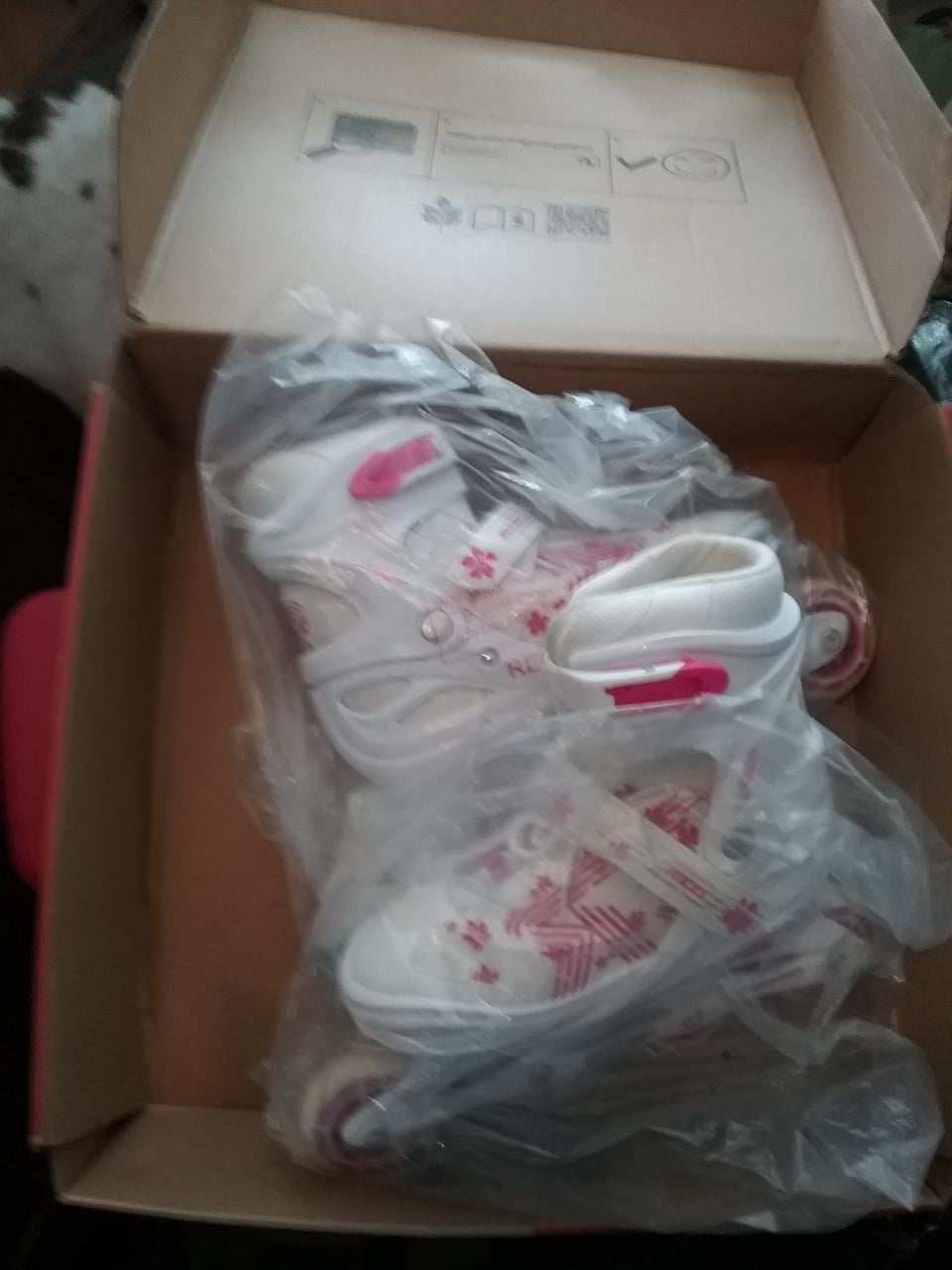 2 x Roller skates ( nieuw!) 38-39-40-41 & maat 40 zwart 2x