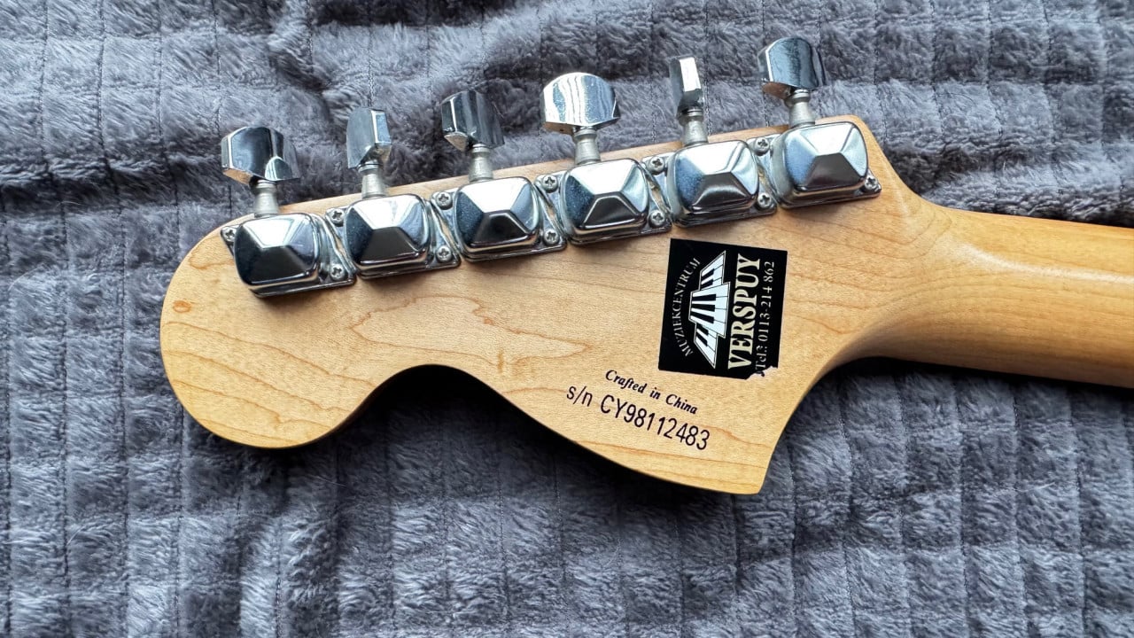 Squier Strat
