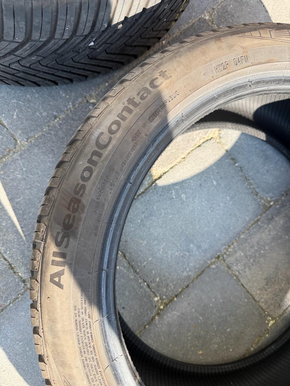 Continental 245/40/R18V all season banden met goed profiel in goede staat