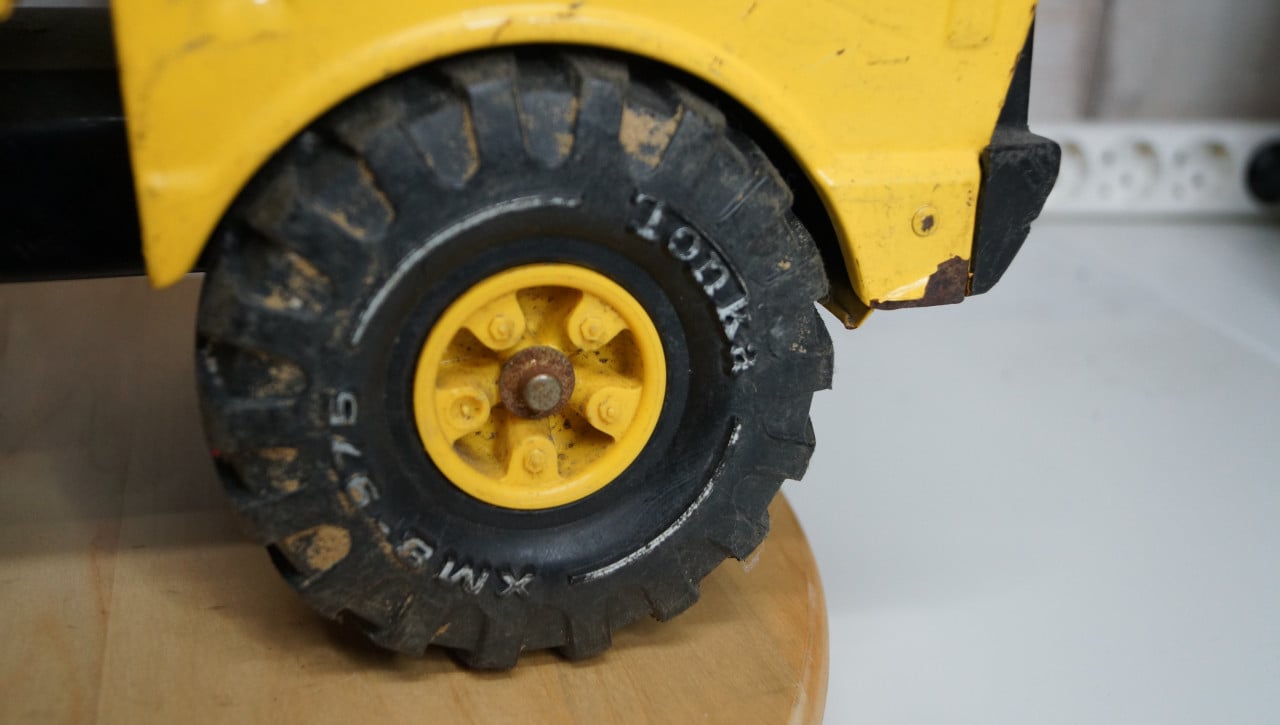 Tonka Mighty Dump truck