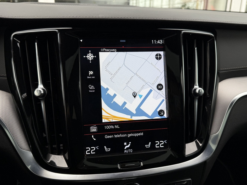 Volvo V60 t6 340pk recharge r-design| panodak| adap.cruise| 360camera| tre