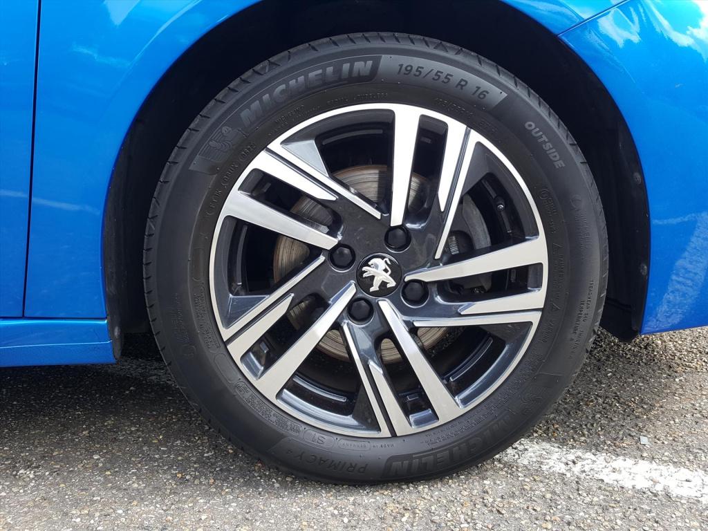 Peugeot 208 allure 1.2-100pk apple carplay & android auto | navi | cruise &