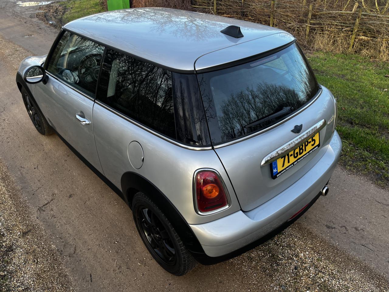 Mini Cooper 1.6 | 138.478 km | 2006 |  Volledig onderhouden