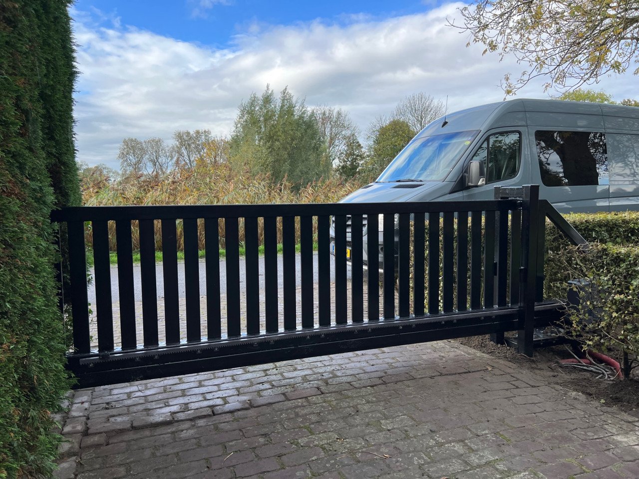 Op maat en naar wens gemaakt. Poorten - Schuifpoort - Automatische poorten.