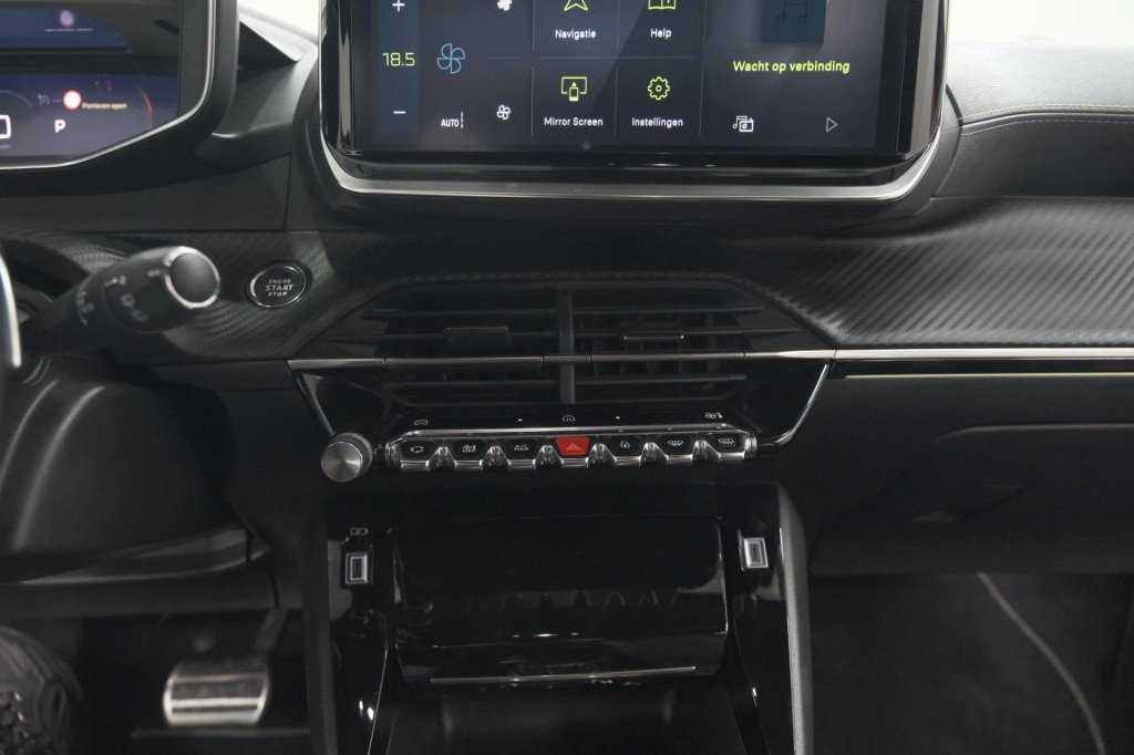 Peugeot 2008 puretech 130 eat8 gt | 360 camera | dodehoekdetectie | navigat