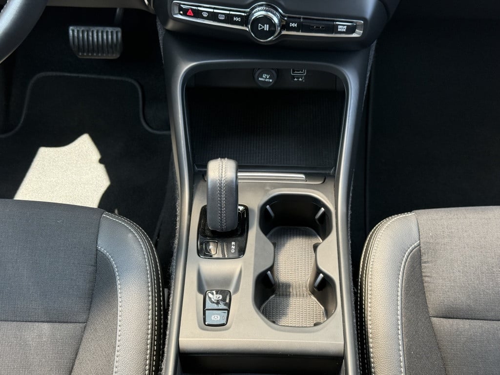 Volvo XC40 1.5 t5 te moment pro