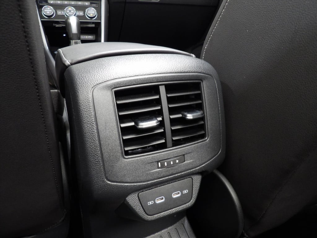 Volkswagen T-roc 1.5 tsi 150pk 7-dsg r-line