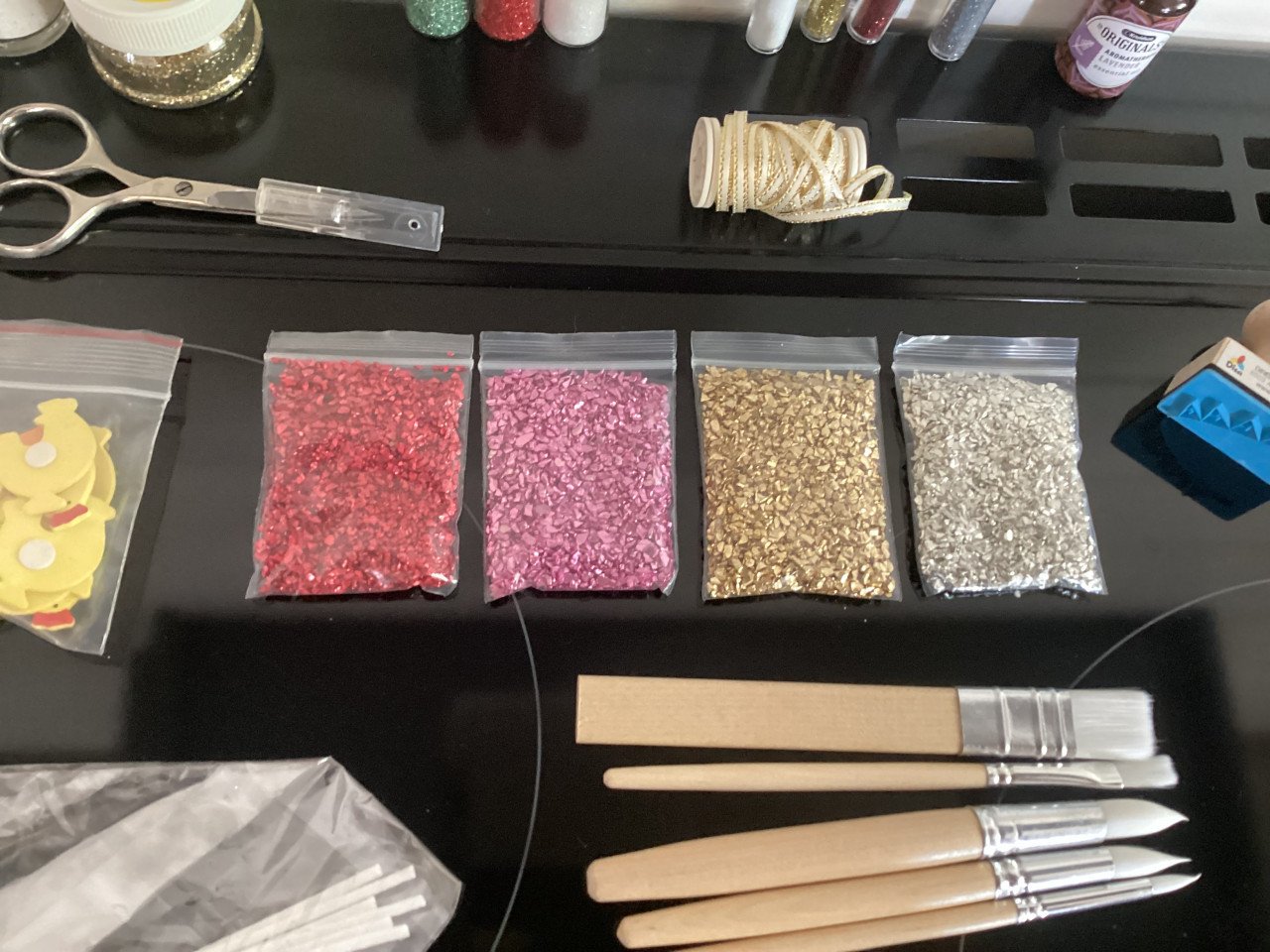 Glittertje en nog meer om te knutselen Goes