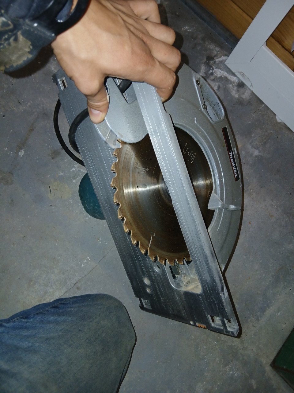 Makita cirkelzaag 2000 Watt in koffer te koop