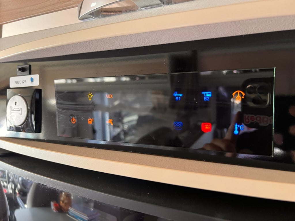 Adria Onbekend matrix m 670 sc edition50