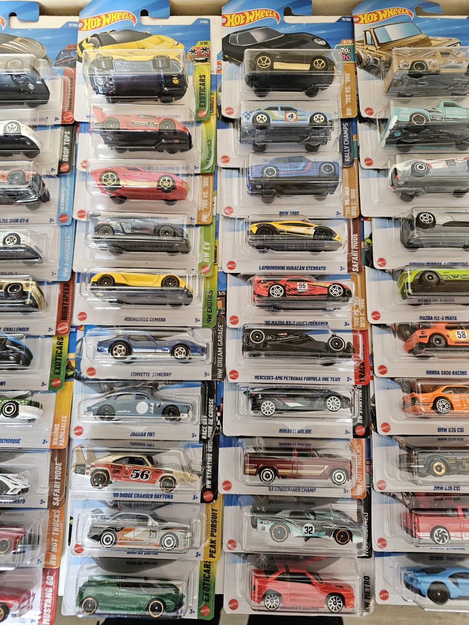 Hot Wheels nieuw in verpakking.