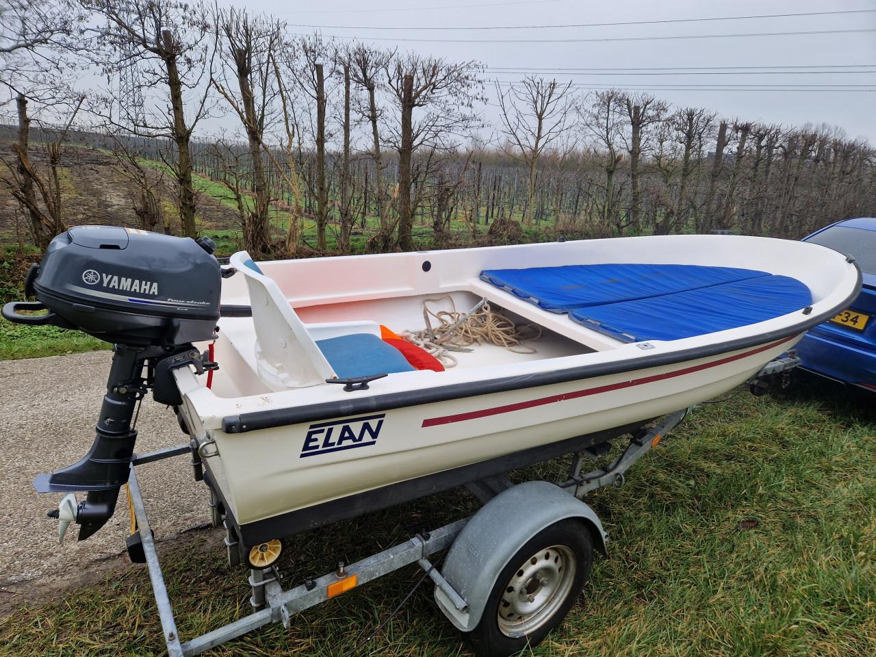ELAN 401 met YAMAHA 4-takt 4 pk en PEGA boottrailer compleet set vaarklaar