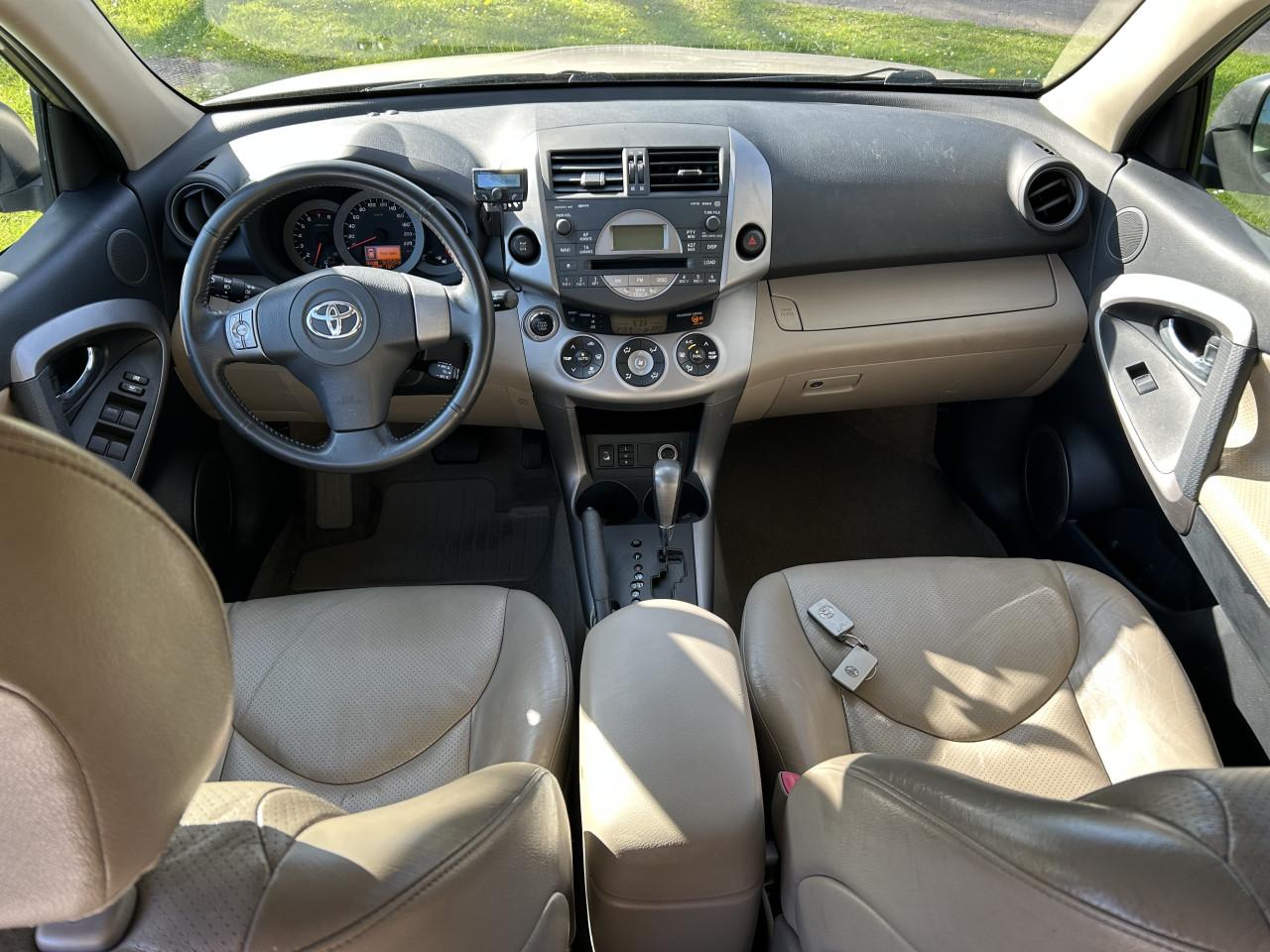 Toyota rav4 2.0i Automaat leder verw zitting apk bull bar trekhaak 93
