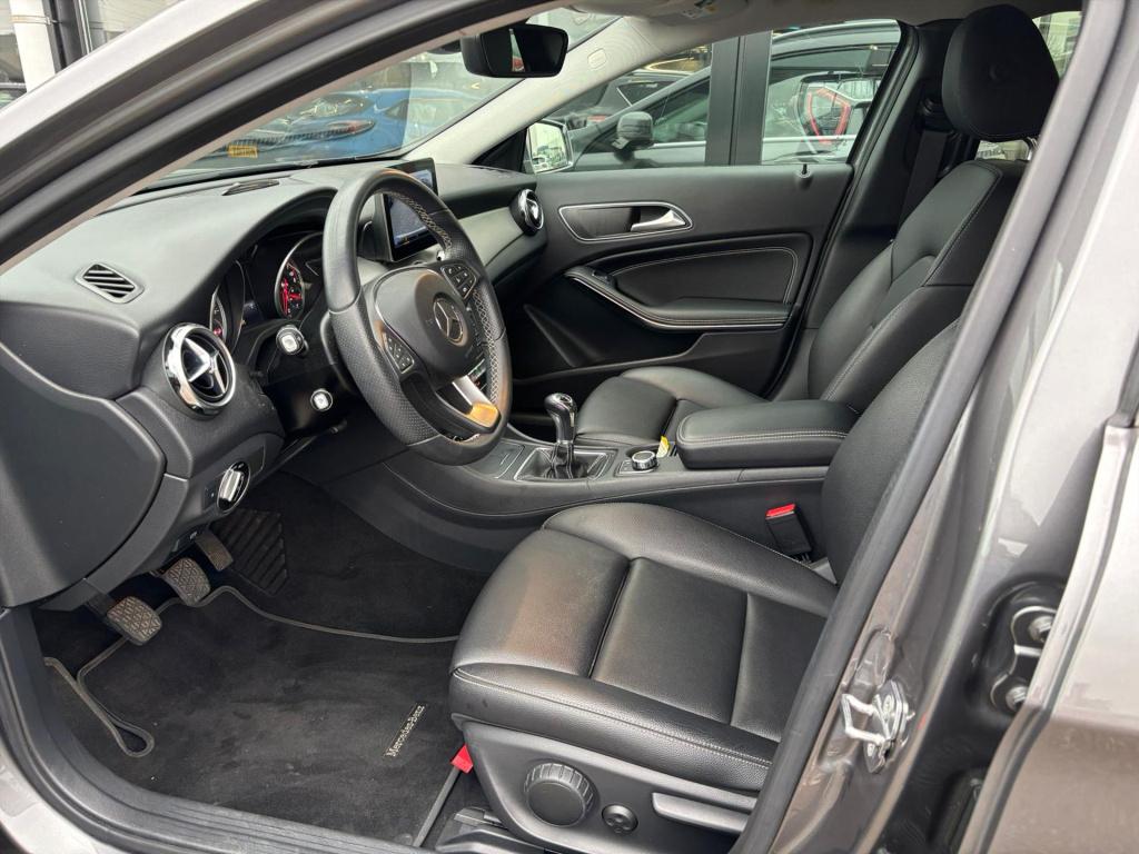 Mercedes-Benz Gla-klasse 180 122pk business solution, cruise control, elekt