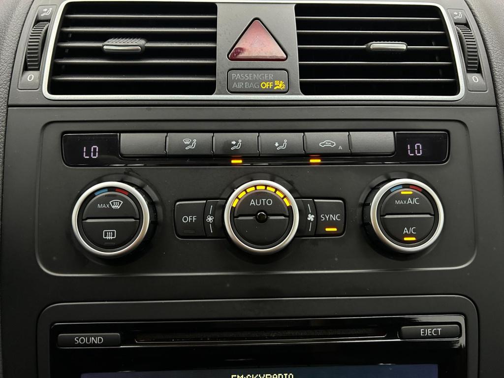 Volkswagen Touran occasion | blauw | tweedehands volkswagen touran | 7-zits