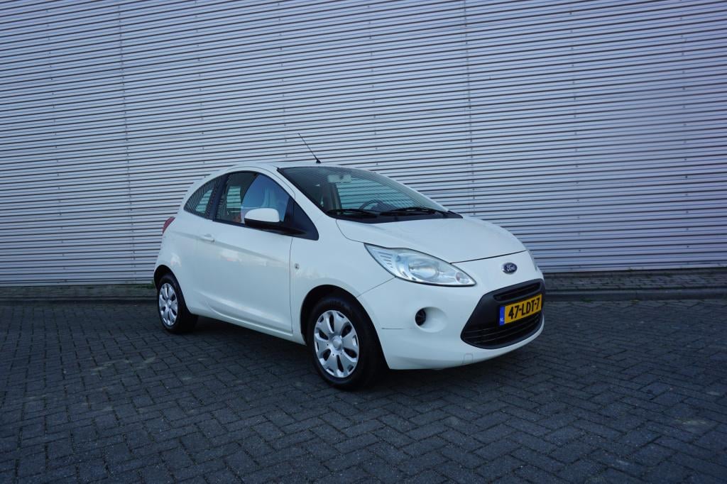 Ford KA 1.2 cool&sound airco / elektr. ramen / nap / apk t/m 04-2027