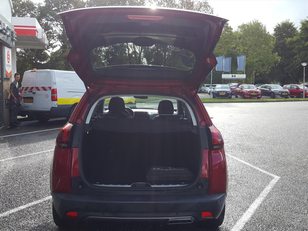 Peugeot 2008 1.2 puretech 110pk gt-line (vol)automaat eat6 navi | bt | park