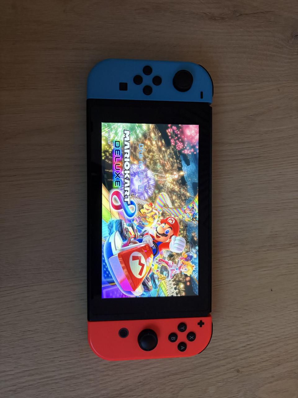 Nintendo Switch - complete set