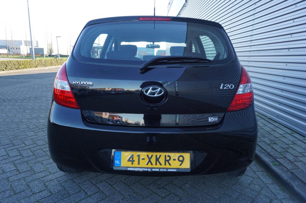 Hyundai I 20 1.2i plus climate / elektr. ramen / nap
