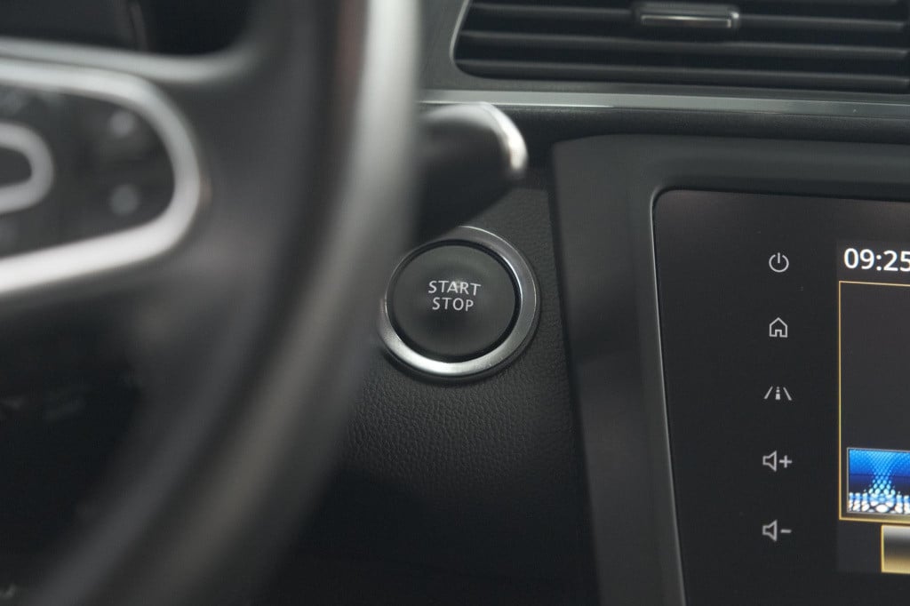 Renault Kadjar tce 140 intens | trekhaak | camera | dodehoek | pack leder |