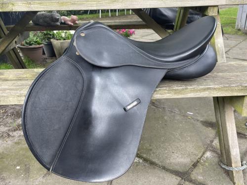 Wintec 500 vzh zadel 17,5”