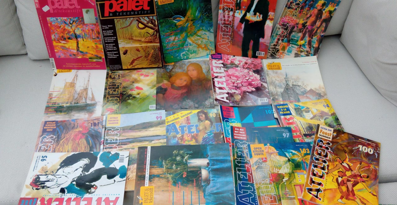 Aquarel boeken, palet en tekenstift+atelier