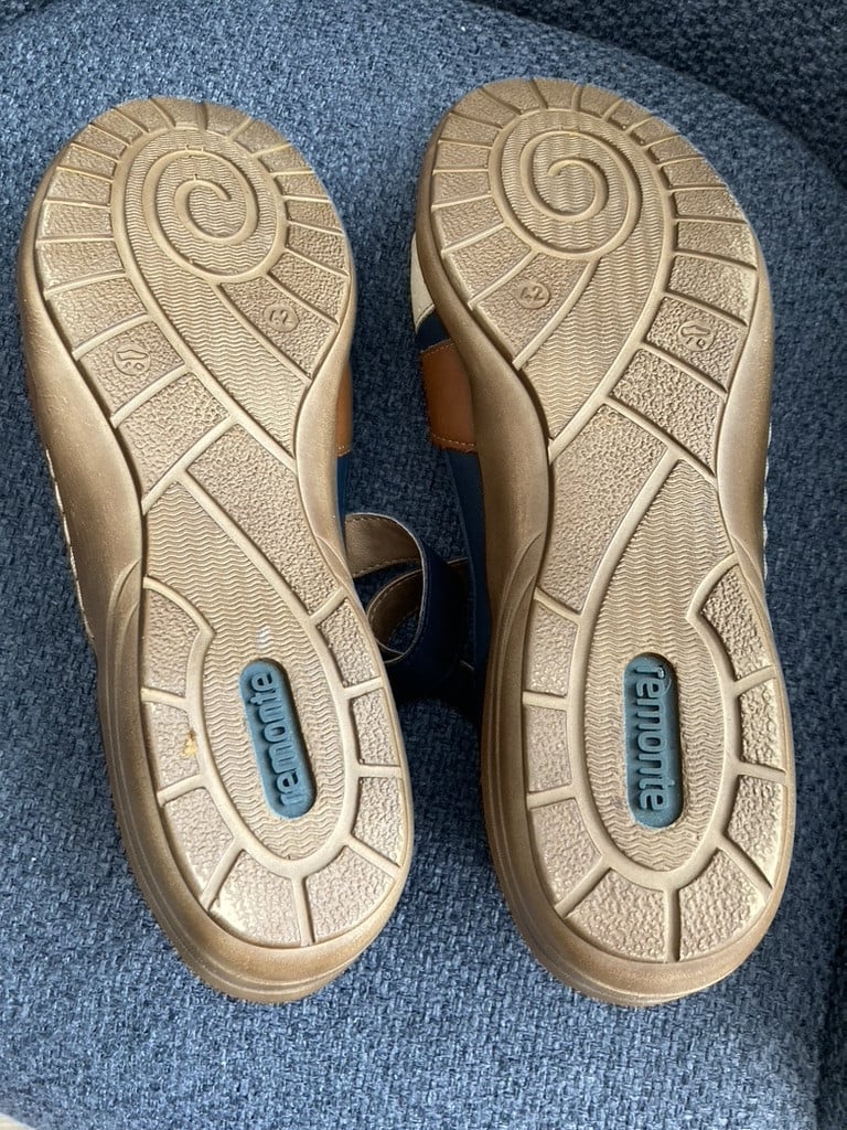 Te koop Nieuwe leren dames schoenen