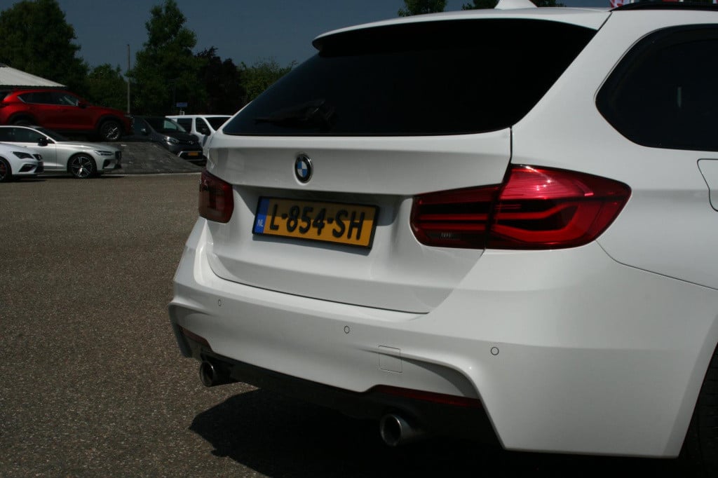 BMW 3-serie touring 340i m sport centennial high executive