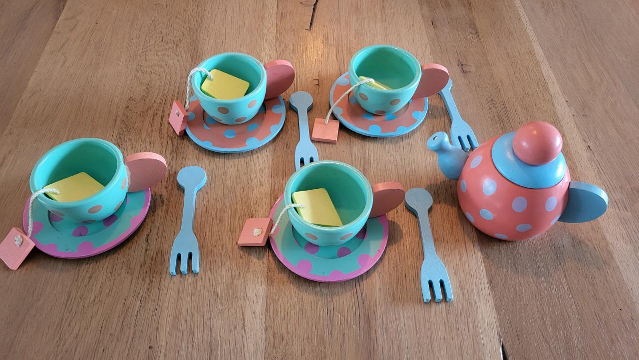Houten speelservies Hema