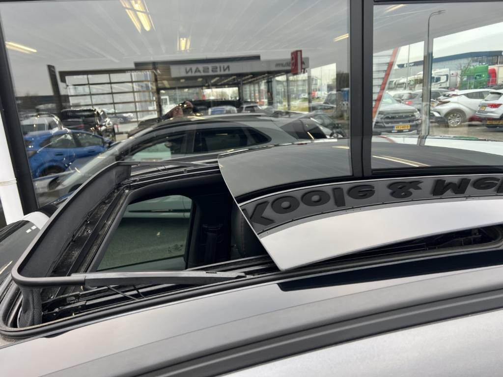 Ford Kuga 2.5 phev e-cvt 225pk st-line x , trekhaak , panodak , voorruitver