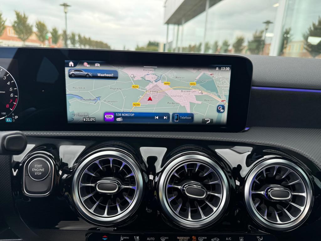 Mercedes-Benz A-Klasse 250 e amg advancedplus night-pakket automaat , panor