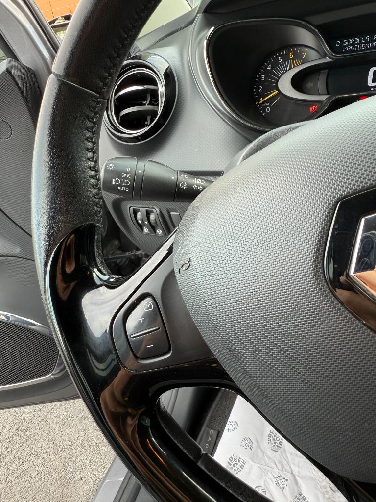 Renault Captur 1.2 tce dynamique - automaat - nieuwe distributie