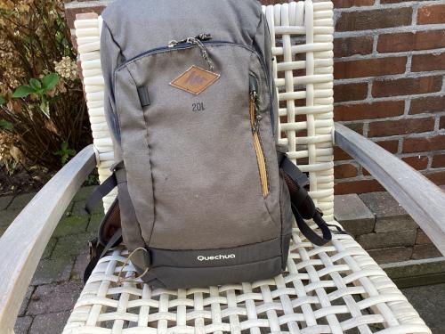 QUECHUA rugzak 20 liter